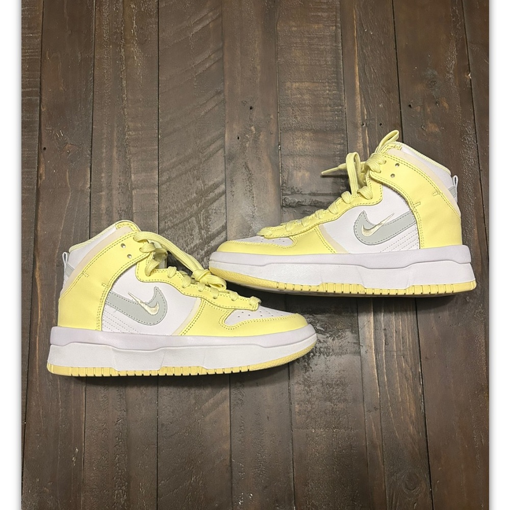 Nike Women’s Dunk High Up Size 6 Citron Sneaker
